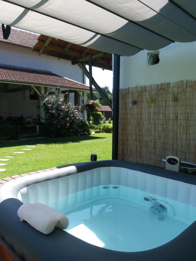 Bed and Breakfast Les Eygletières Bourriot-Bergonce Esterno foto